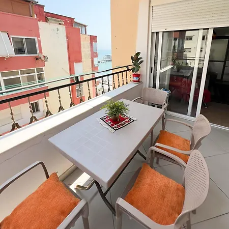 Sea View Apartment *